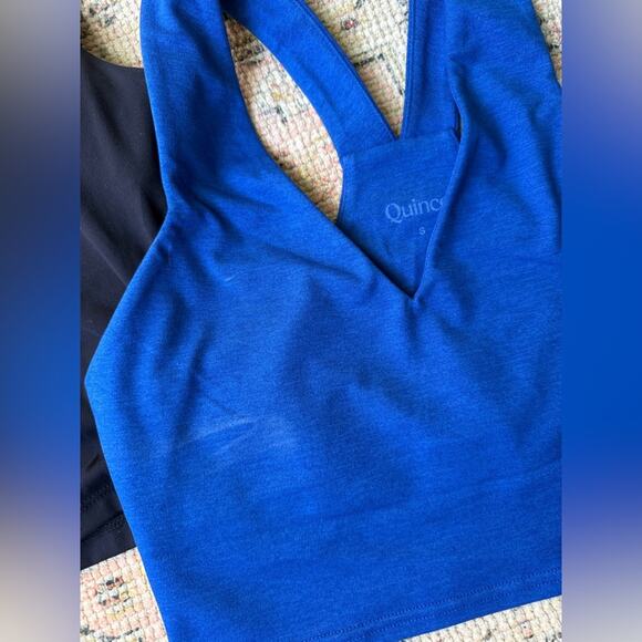 New Quince Lot Cropped Ultra Form Soft Tank Women’s size Small Stretch Navy Blue - Picture 4 of 9